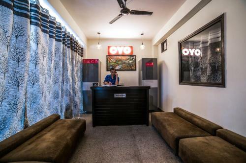 Oyo 14388 Hotel Good Day Inn