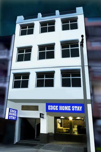 Airport Hotel Edge Home Stay
