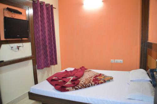Hotel S B Guest House