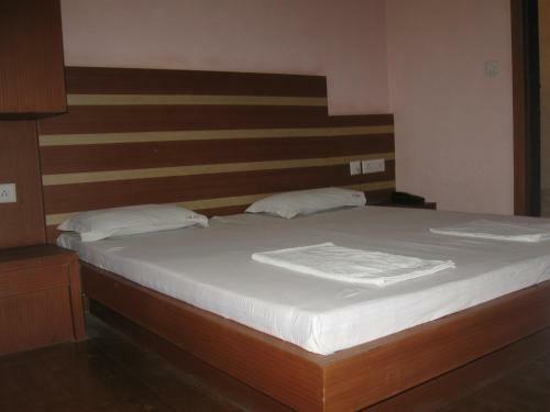 Hotel S B Guest House