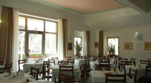 Hotel Albergo Miralaghi