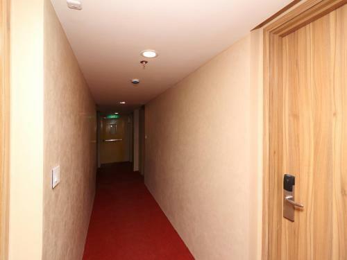 Hotel The Orion Plaza - Nehru Place