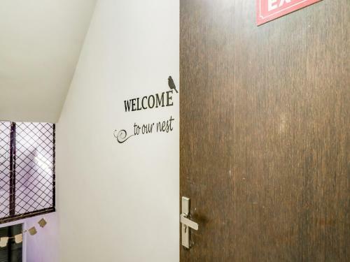 Oyo Flagship 76903 Rs Hotels