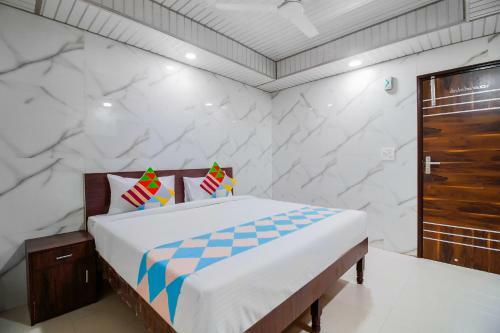 Hotel Oyo Flagship 41357 Cozy Stay Nsit Dwarka