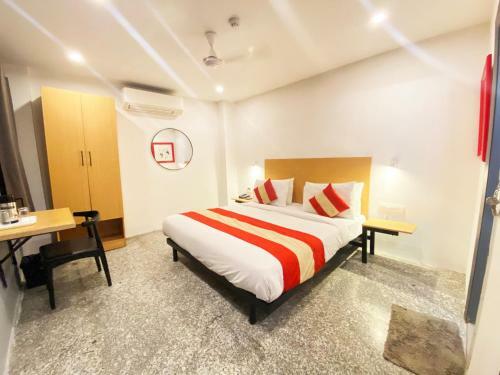 Hotel Yellow Saffron