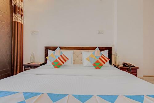 Hotel Oyo 77867 Flagship Silver Palace