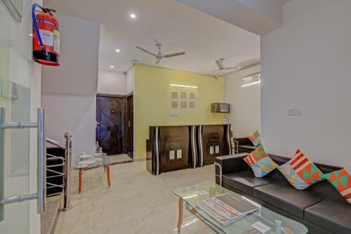 Hotel Oyo 77867 Flagship Silver Palace