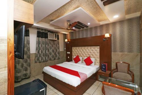 Hotel Hira Palace