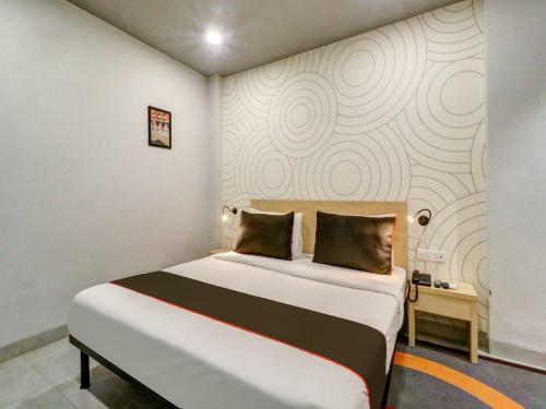 Hotel Collection O 163 Grey House
