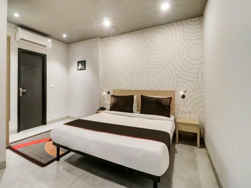 Hotel Collection O 163 Grey House