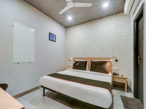 Hotel Collection O 163 Grey House