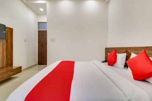 Hotel Oyo Flagship 75888 Kd House