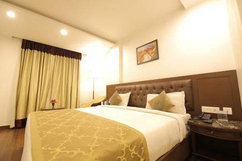 Airport Hotel Bollywood Paradise