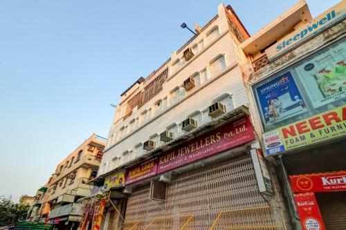 Hotel Oyo 77279 Kapil Party Hall