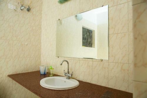 Laxmi's Apartment - Coconut Grove Residence