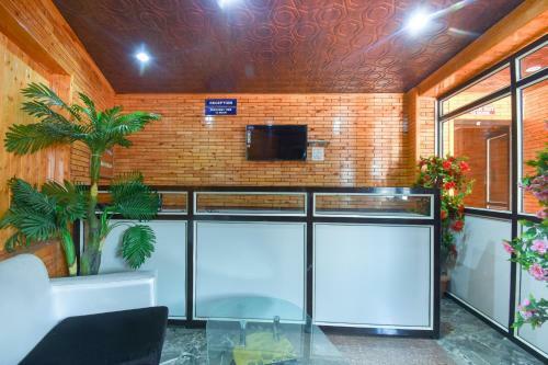 Capital O 66228 Hotel Sheeshnag