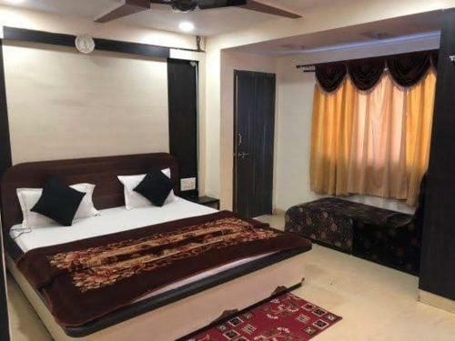 Vamoose Hotel Satpura