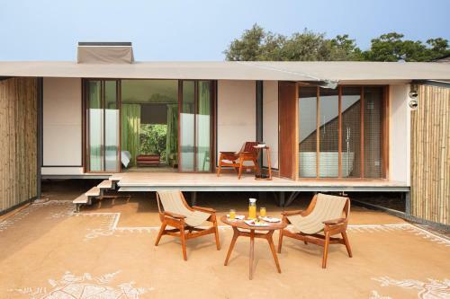 Hotel Raas Chhatrasagar