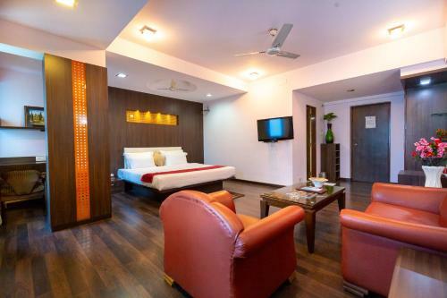 Hotel Express Inn