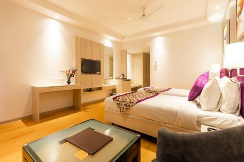 Hotel Express Inn