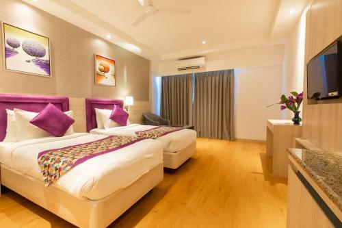 Hotel Express Inn