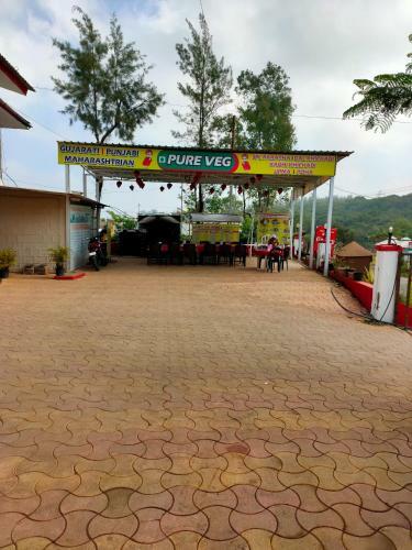 Hotel Om Sai Niwas