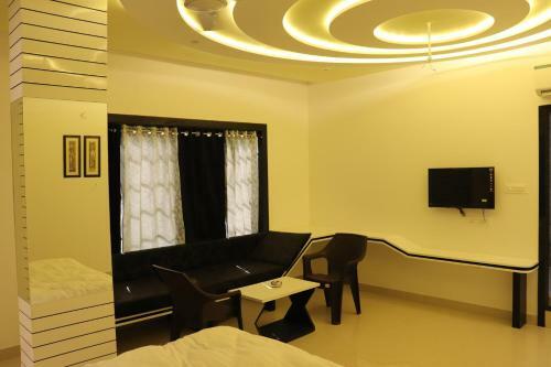Hotel Divya Inn