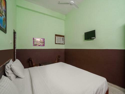 Hostal Oyo Home 78605 Hotel Hayatt Opposite Advance College