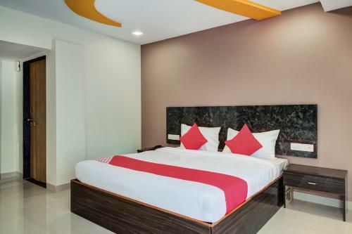 Hotel Oyo 23505 S Ramada Village