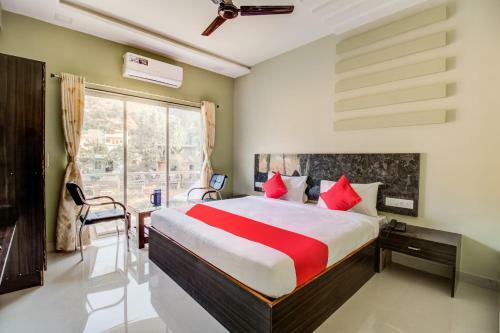 Hotel Oyo 23505 S Ramada Village