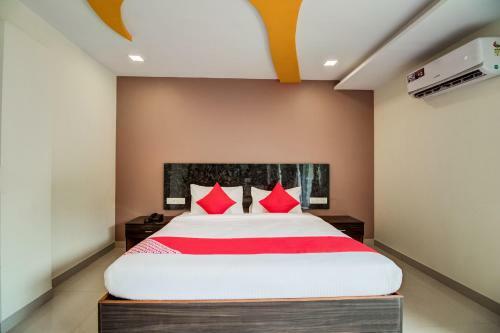 Hotel Oyo 23505 S Ramada Village