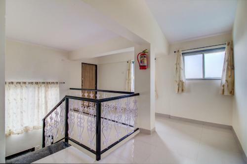 Hotel Oyo 23505 S Ramada Village
