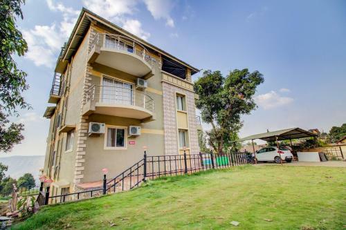 Hotel Oyo 23505 S Ramada Village