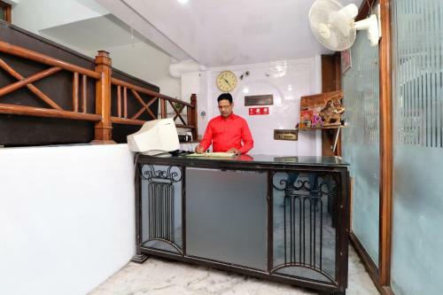 Hotel Oyo 22255 Abhi International