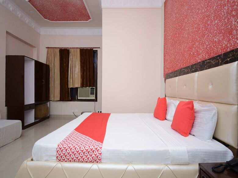 Oyo 30358 Hotel Asia Palace