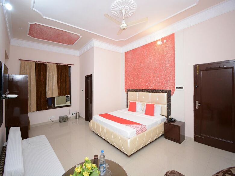 Oyo 30358 Hotel Asia Palace