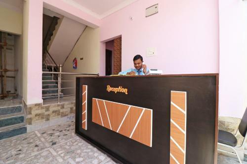 Oyo 33471 Hotel Magadh Empire