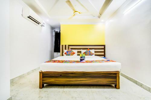 Fabhotel Grand Sheela