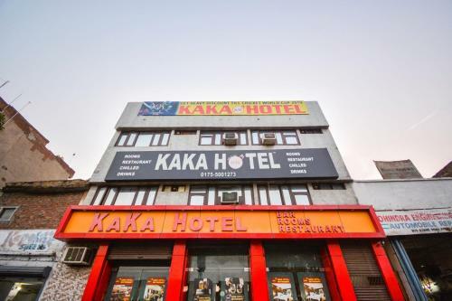 Spot On 68349 Kaka Hotel