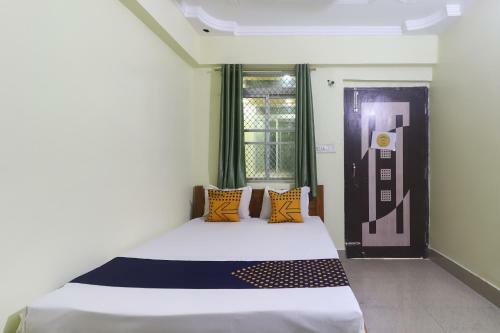 Spot On 76535 Hotel Sneh