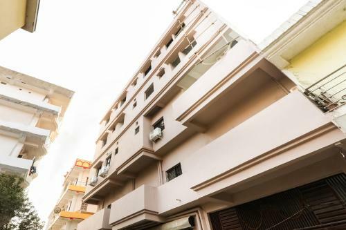 Oyo 75217 Hotel Navya Grand