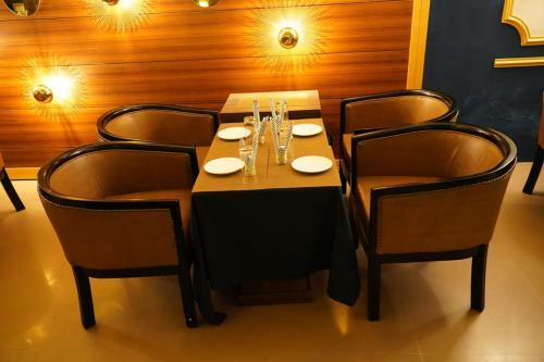 Hotel Mohan Contienental