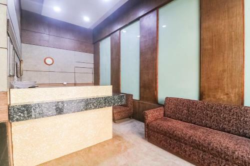 Oyo 47995 Hotel Prince