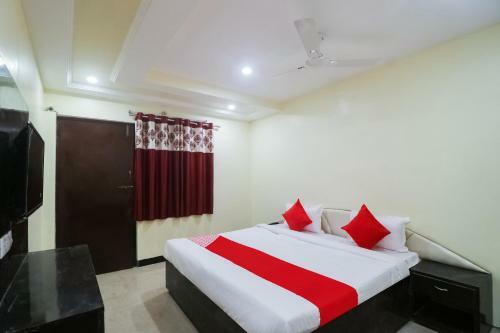 Oyo 47995 Hotel Prince