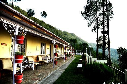 Hotel Mumukshu Resort