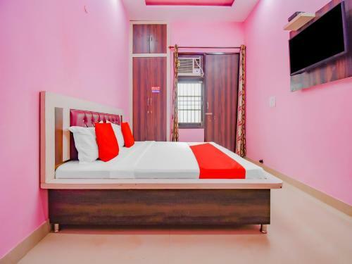 Oyo 77497hotel White House
