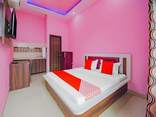 Oyo 77497hotel White House
