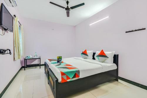 Hotel Fabexpress Ss Luxury Apartment
