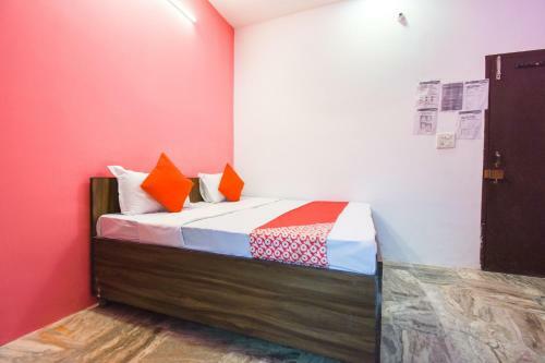 Oyo 49541 Hotel Waris Residency