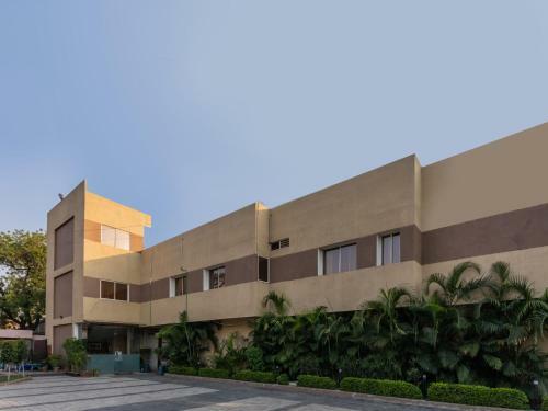 Oyo 76880 Hotel 2 Cubes